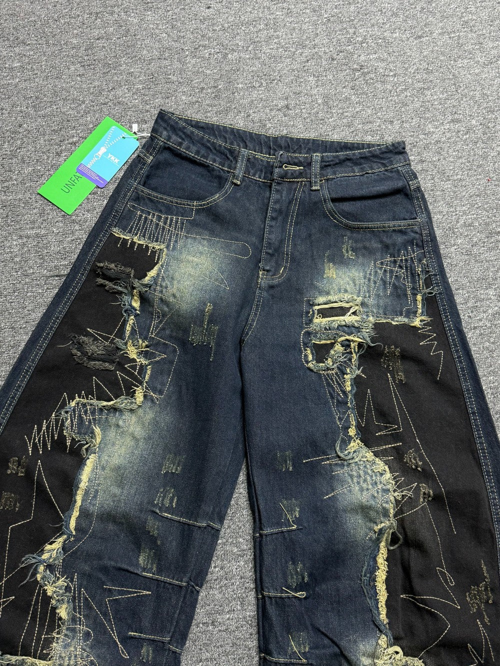 Damage Paint Graphic Wide Leg Denim Jeans WN28083