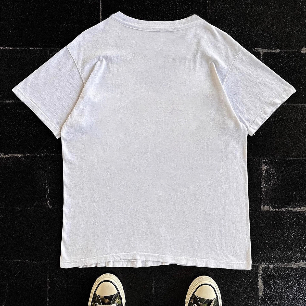 Hand Graphic Design Short Sleeve T-Shirt WN16667