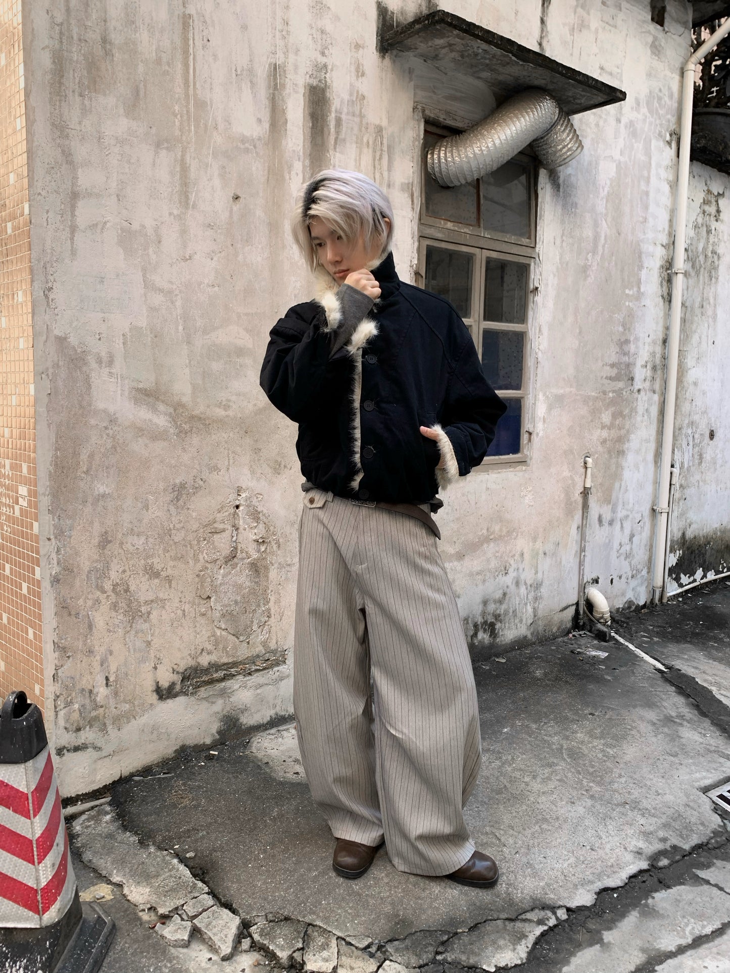 Deconstructed Washed Fake Fur-Collar Front Button Jacket WN22202