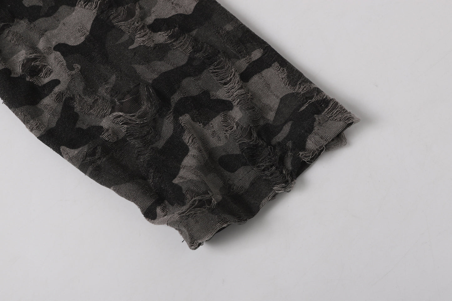 Fake Layered Camo Letter Print Washed Long Sleeve T-Shirt WN25609