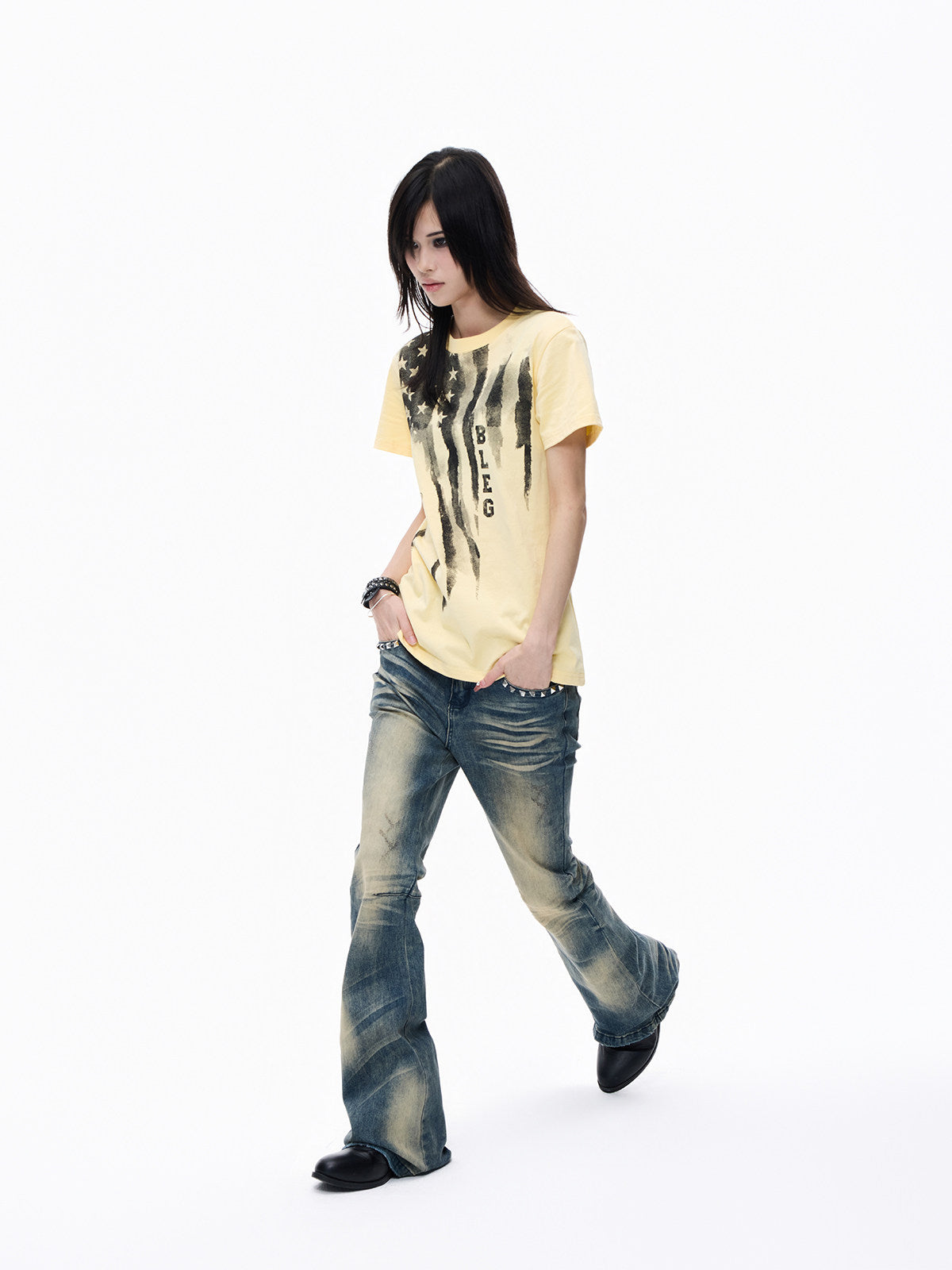 Whisker Stud Snakeskin Panel Flare Denim Jeans WN27297