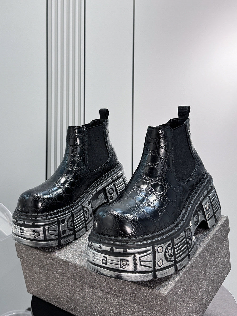 Croc Pattern Side Gore Platform Short Boots WN24580