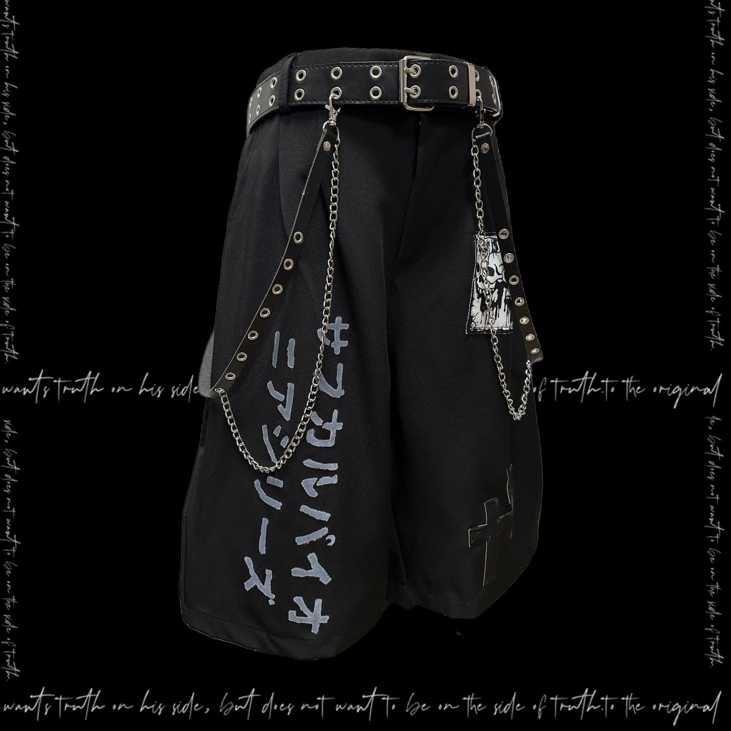 Graphic Letter Patchwork Pocket Tailored Half Pants & Belt & Chain WN20133