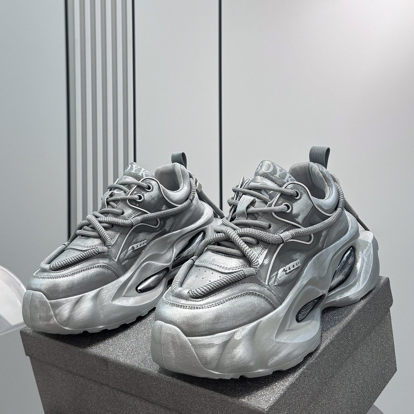 Washed Air Sole Chunky Sole Sneakers WN24626