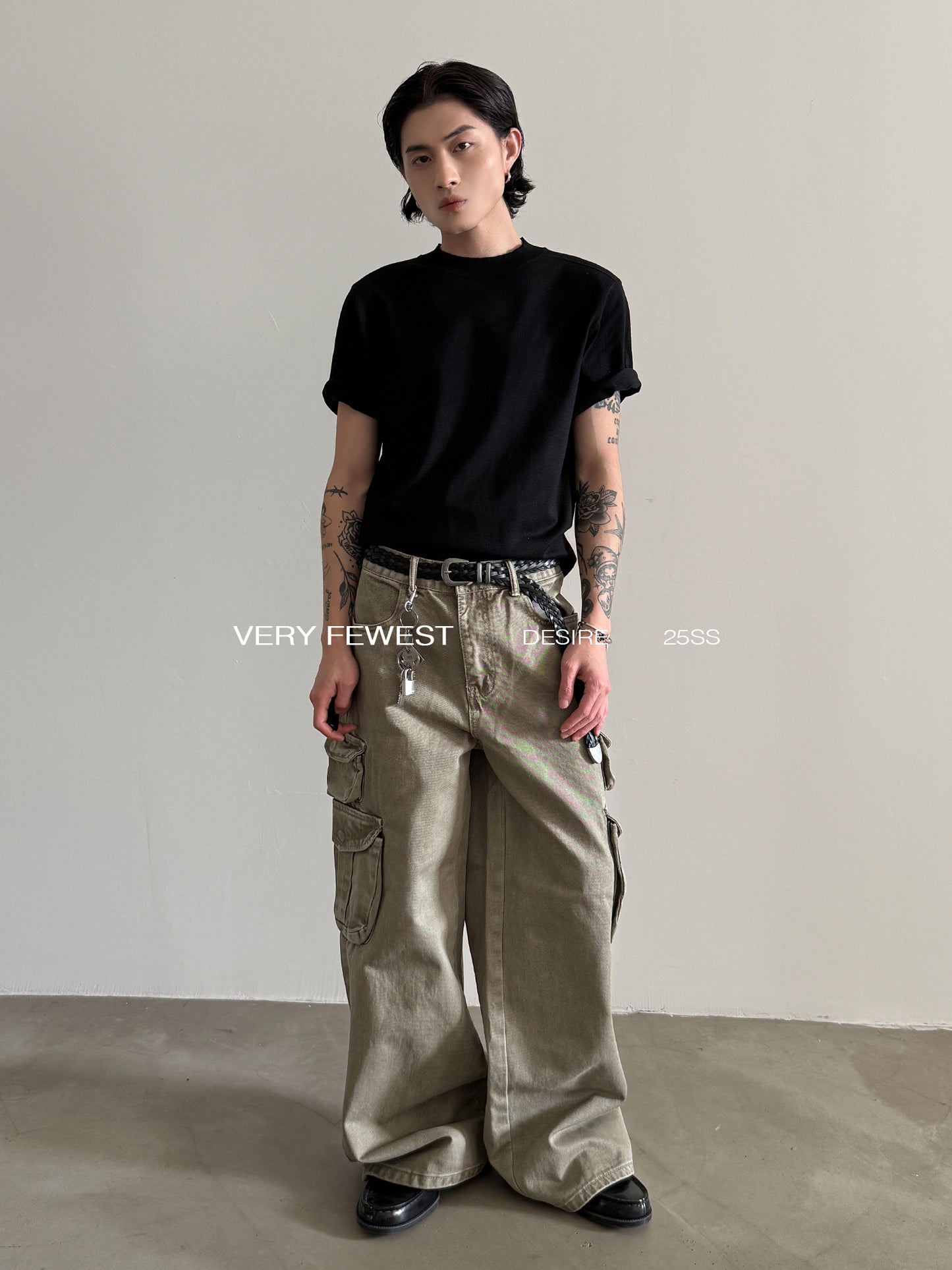 Washed Wide-Leg Straight Cargo Pants WN15287