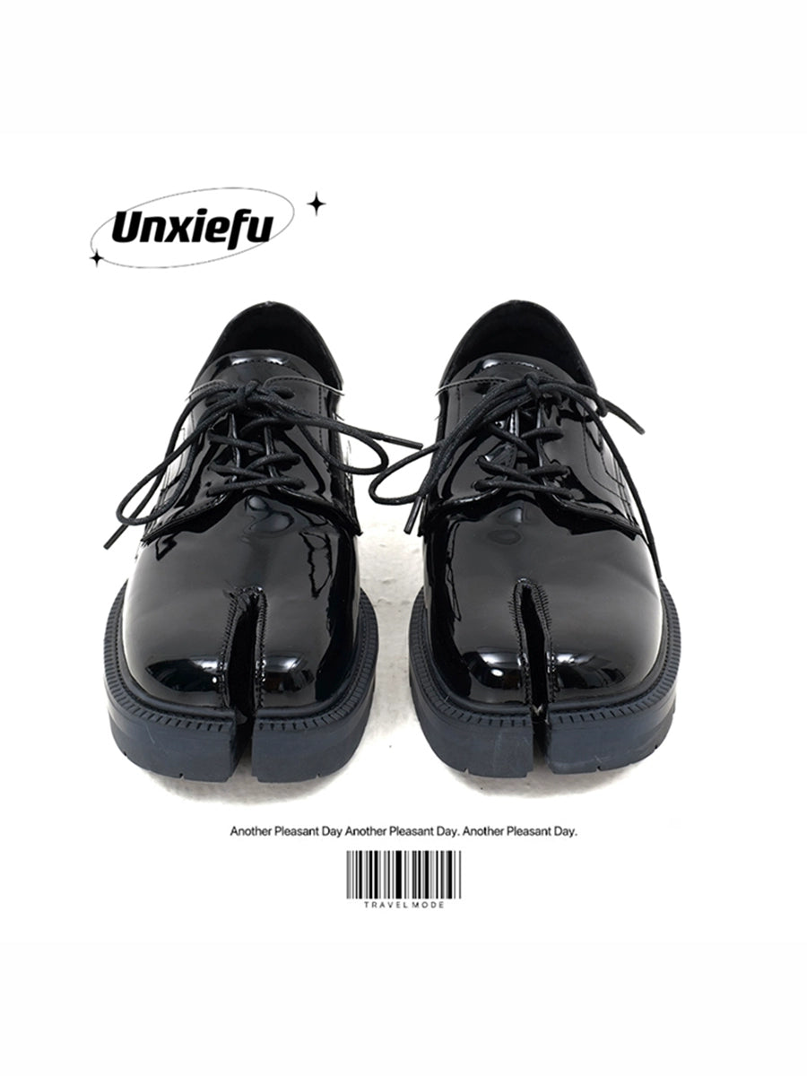 Tabi Chunky Sole Leather Derby Loafers WN20782