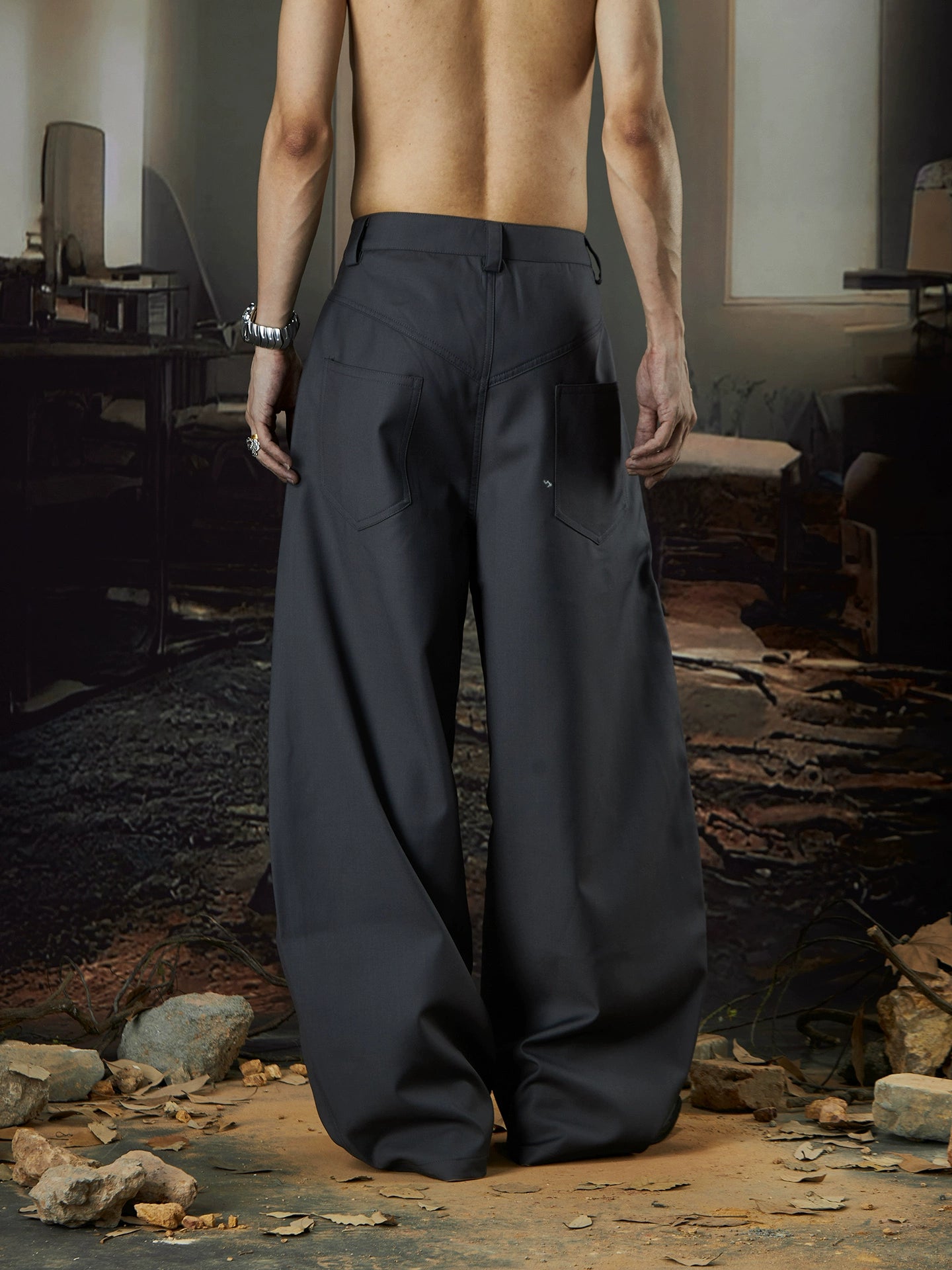 Multi-Button Deconstructed Wide Leg Trousers WN18429