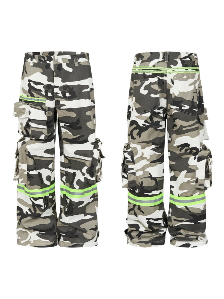 Camouflage Multi-Pocket Baggy Cargo Pants WN18042