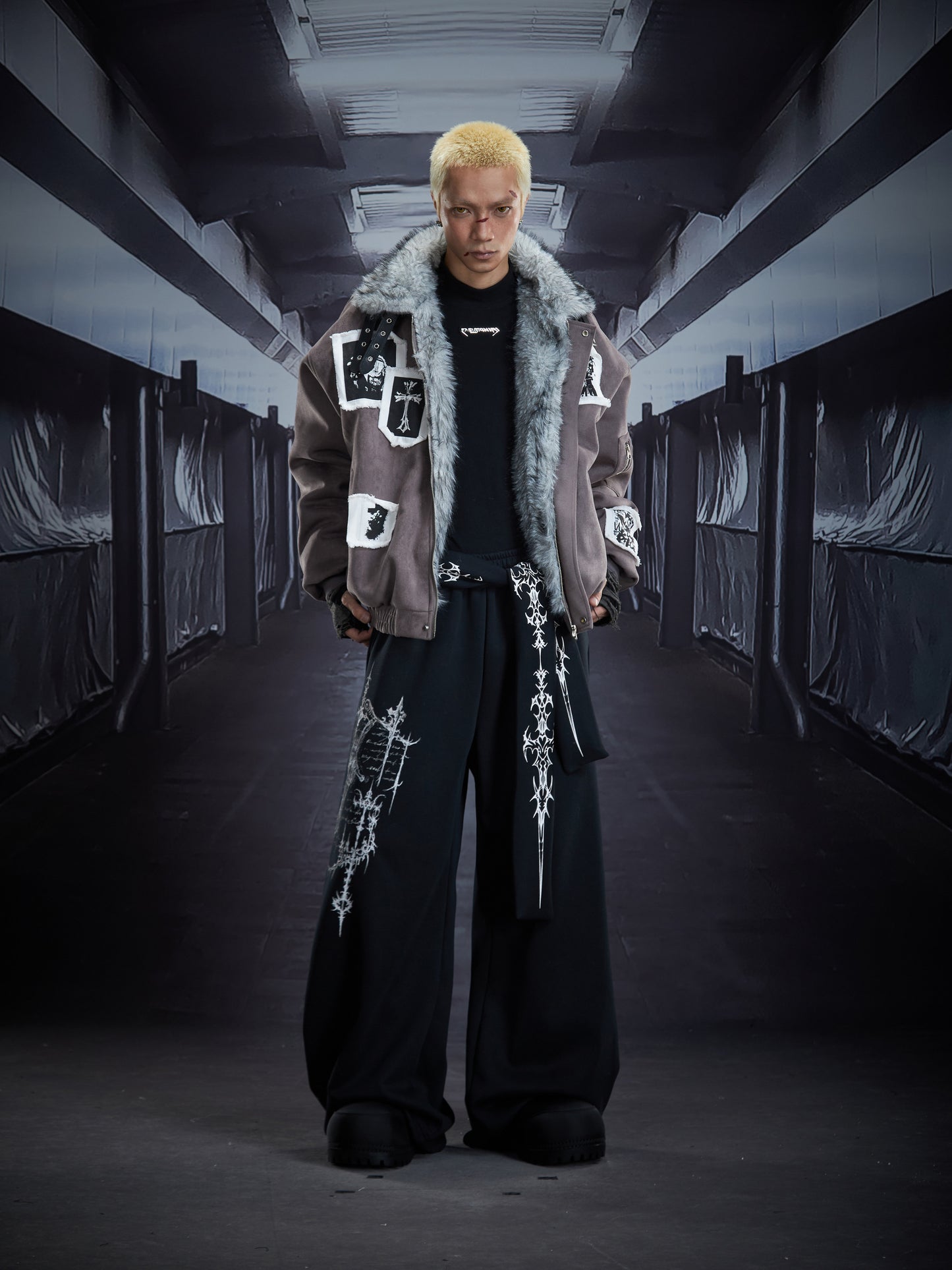 Eagle Patch Fake Fur Collar Stand Neck Padded Jacket WN22868