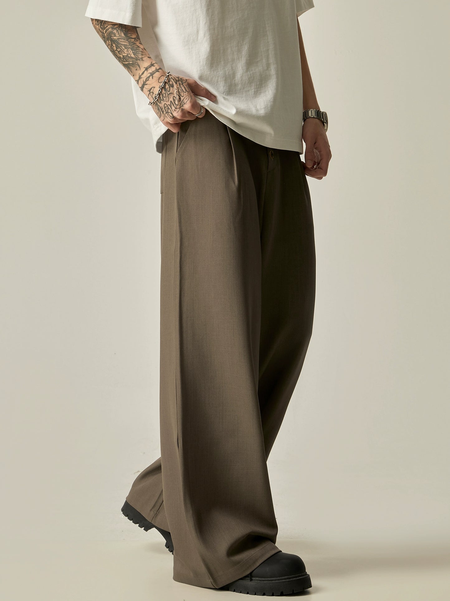 Button Design Wide-Leg Straight Trousers WN7733