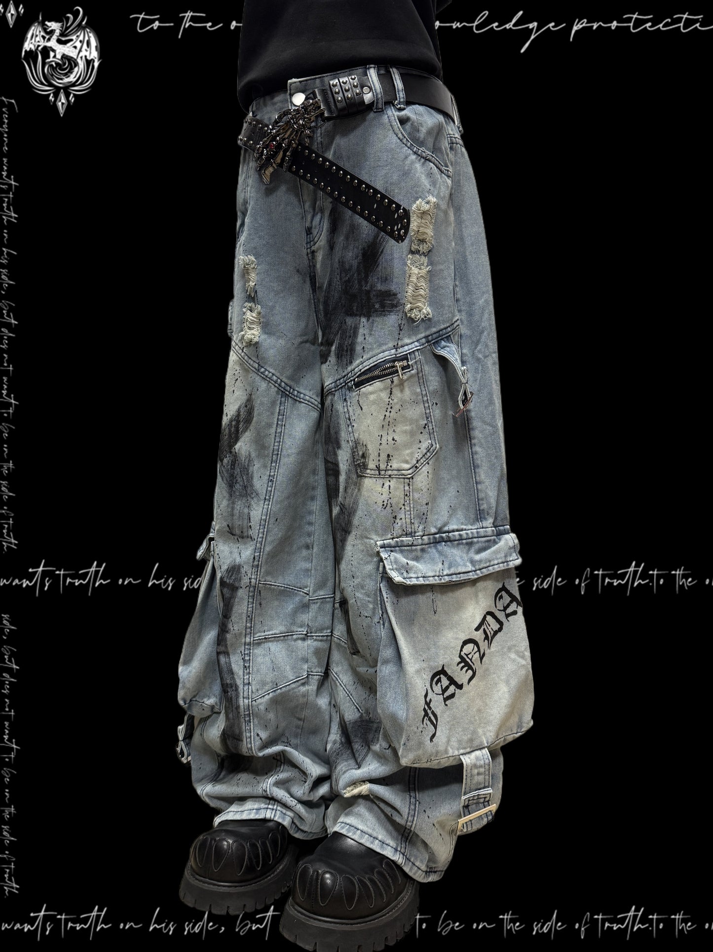 Paint Splash Damage Cargo Wide Leg Denim Jeans & Skull Belt & Belt Chain WN23817
