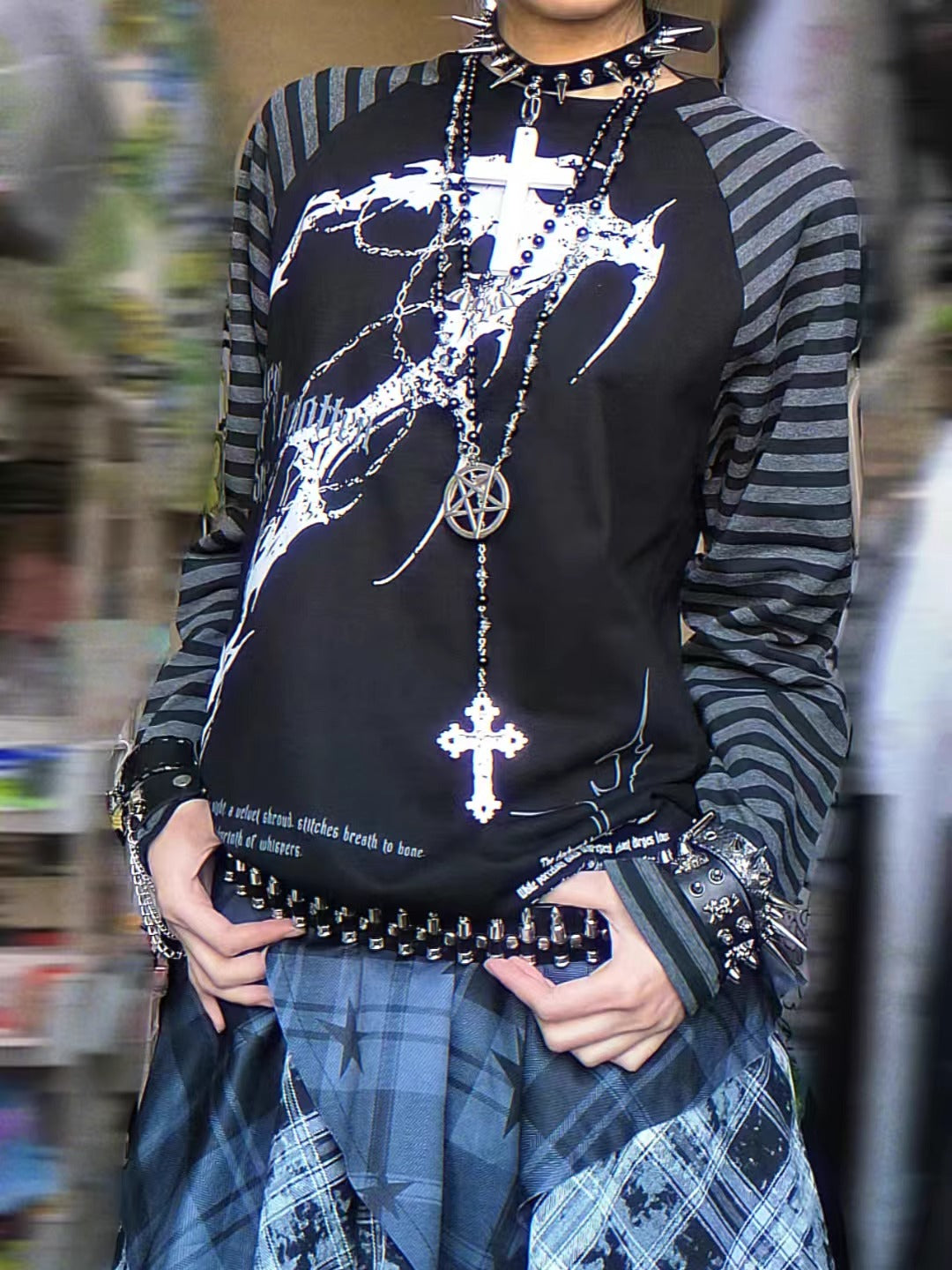 Graphic Stripe Raglan Sleeve Long Sleeve T-Shirt WN15599