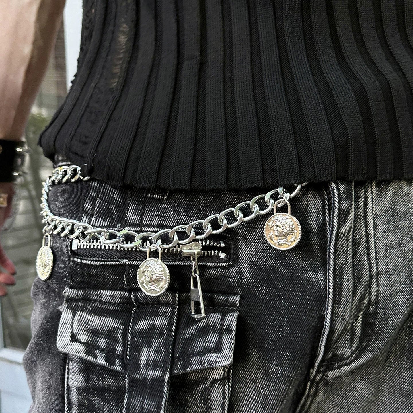 WN25096 Yang Yifan waist chain 2025 new men's punk hip-hop trend trouser chain chain decorative belt hanging chain accessories WN25096