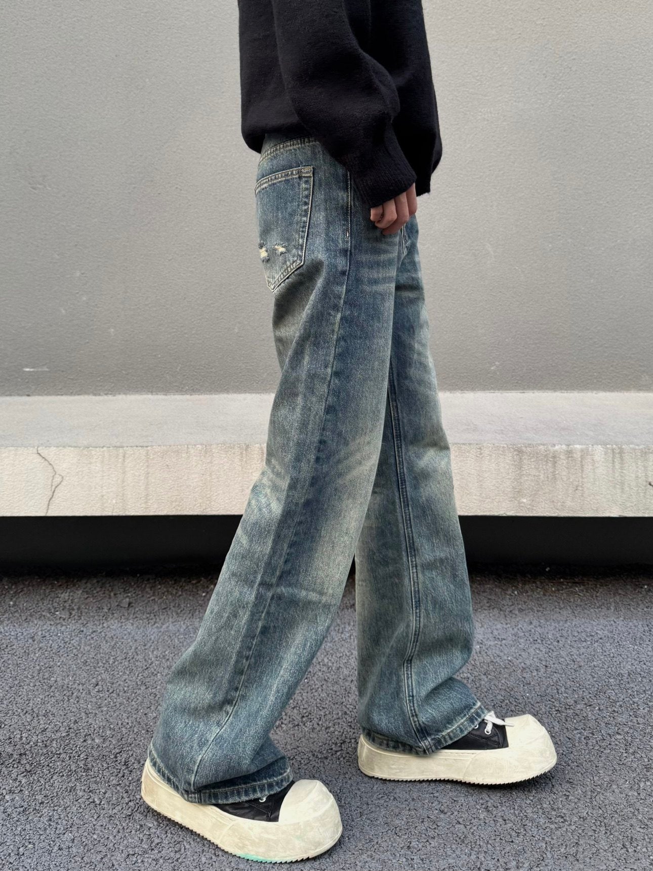 Slub Texture Washed Flare Denim Jeans WN23189