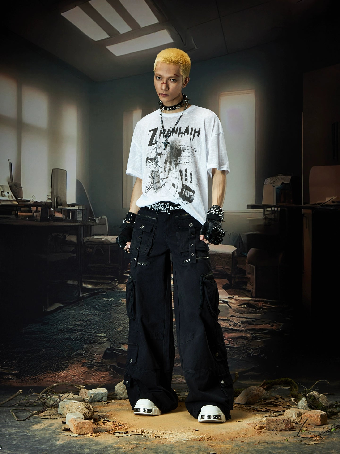 Multi-Pocket Strap Zipper Patchwork Layered Wide Leg Cargo Pants WN18518