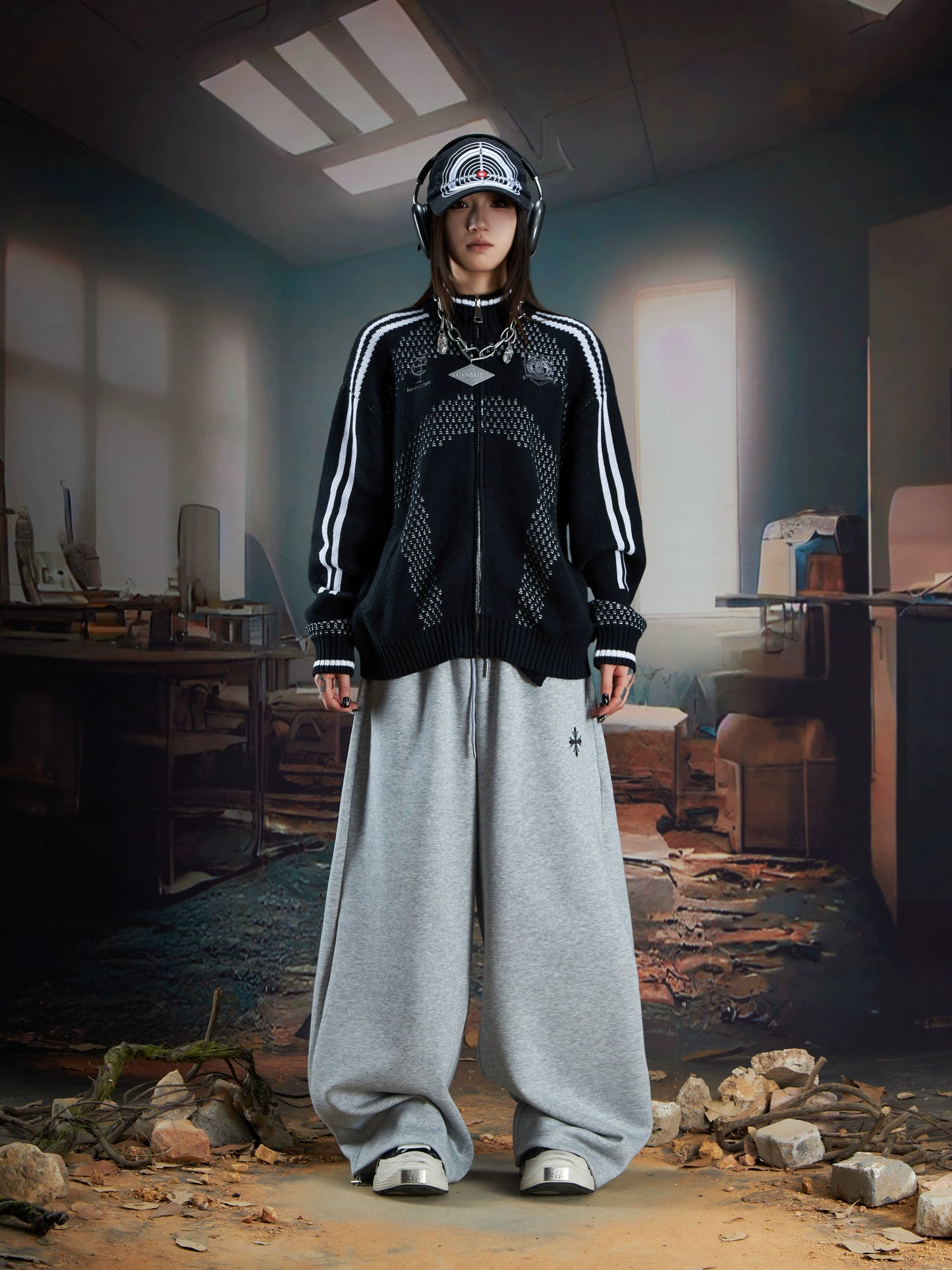 Double-Waistband Embroidery Sporty Pants WN21345