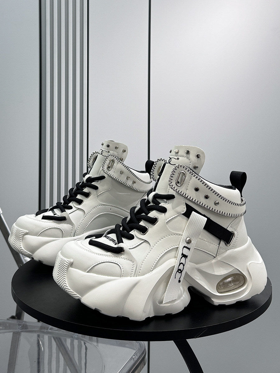 Studs Strap Buckle High-Top Chunky Sole Sneakers WN24584
