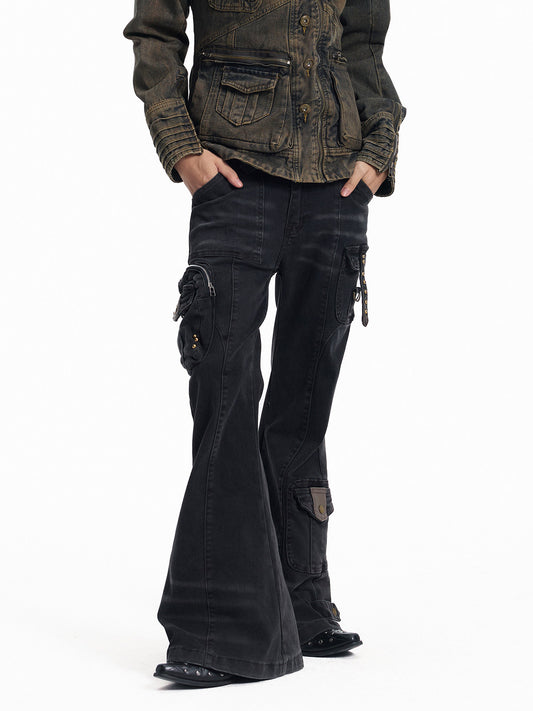 Low-Rise Multi-Pocket Panel Flare Denim Jeans WN27331