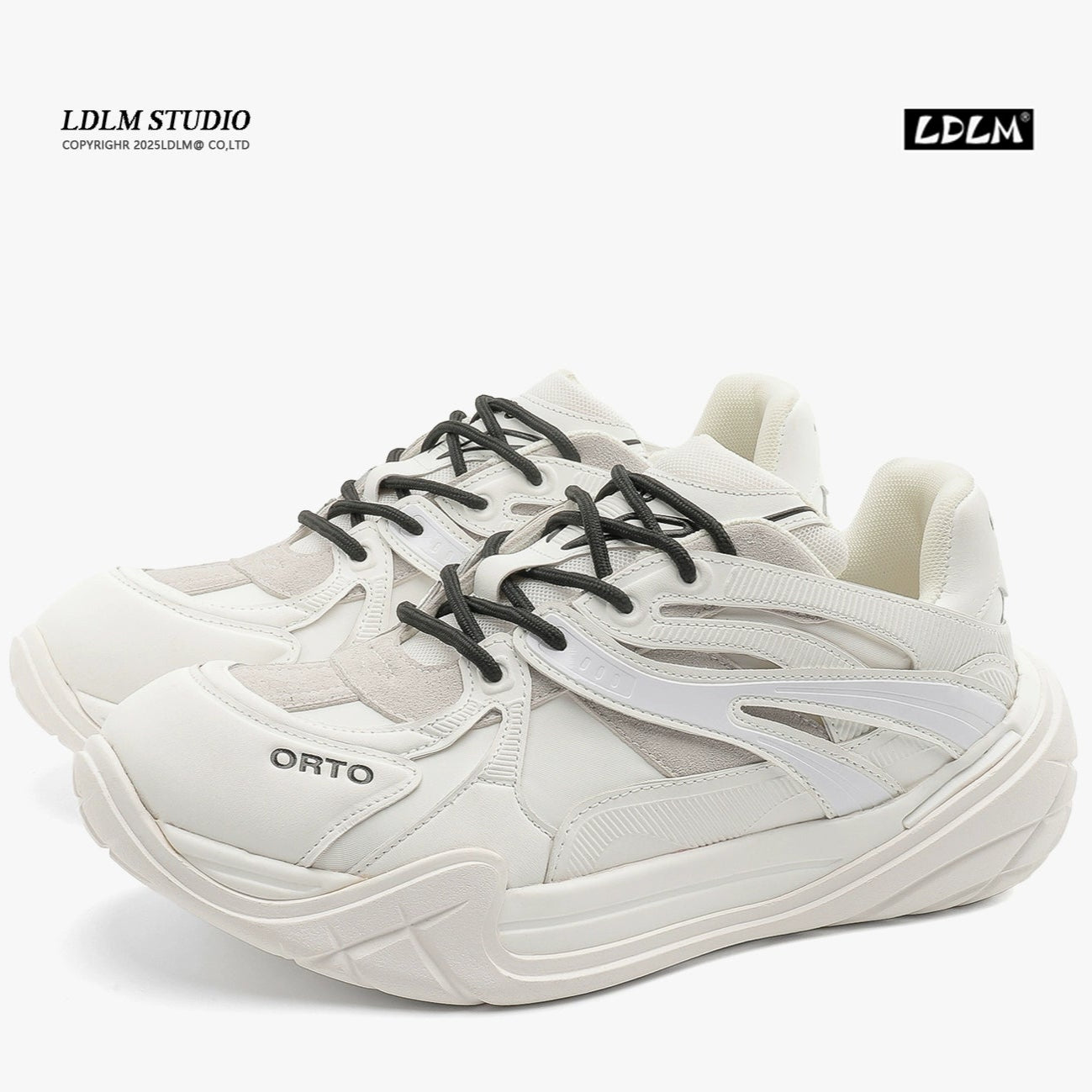 Thick Sole Sporty Training Sneakers WN21256