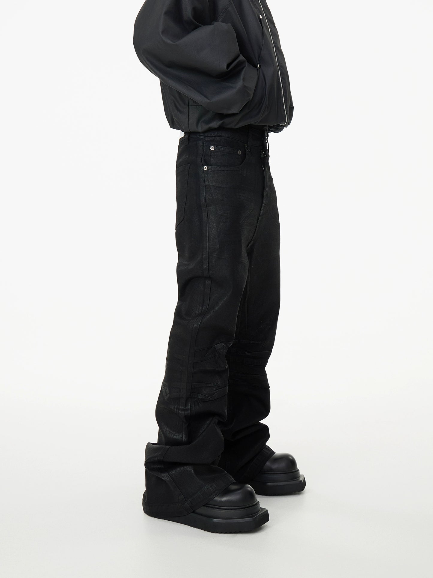 Coated Creased Texture Flare Denim Jeans WN16958