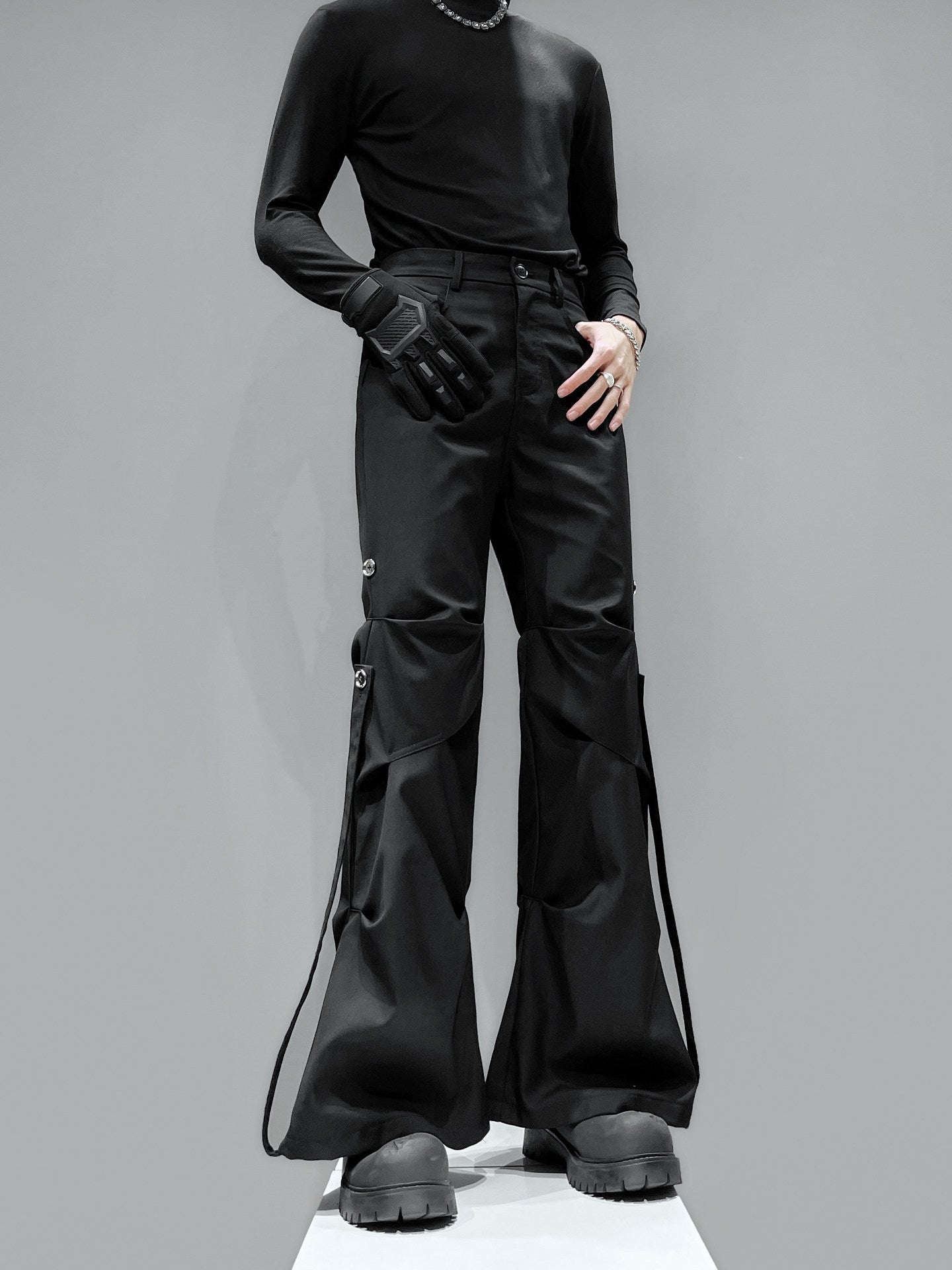 Deconstructed Pleats Strap Flare Trousers WN23907
