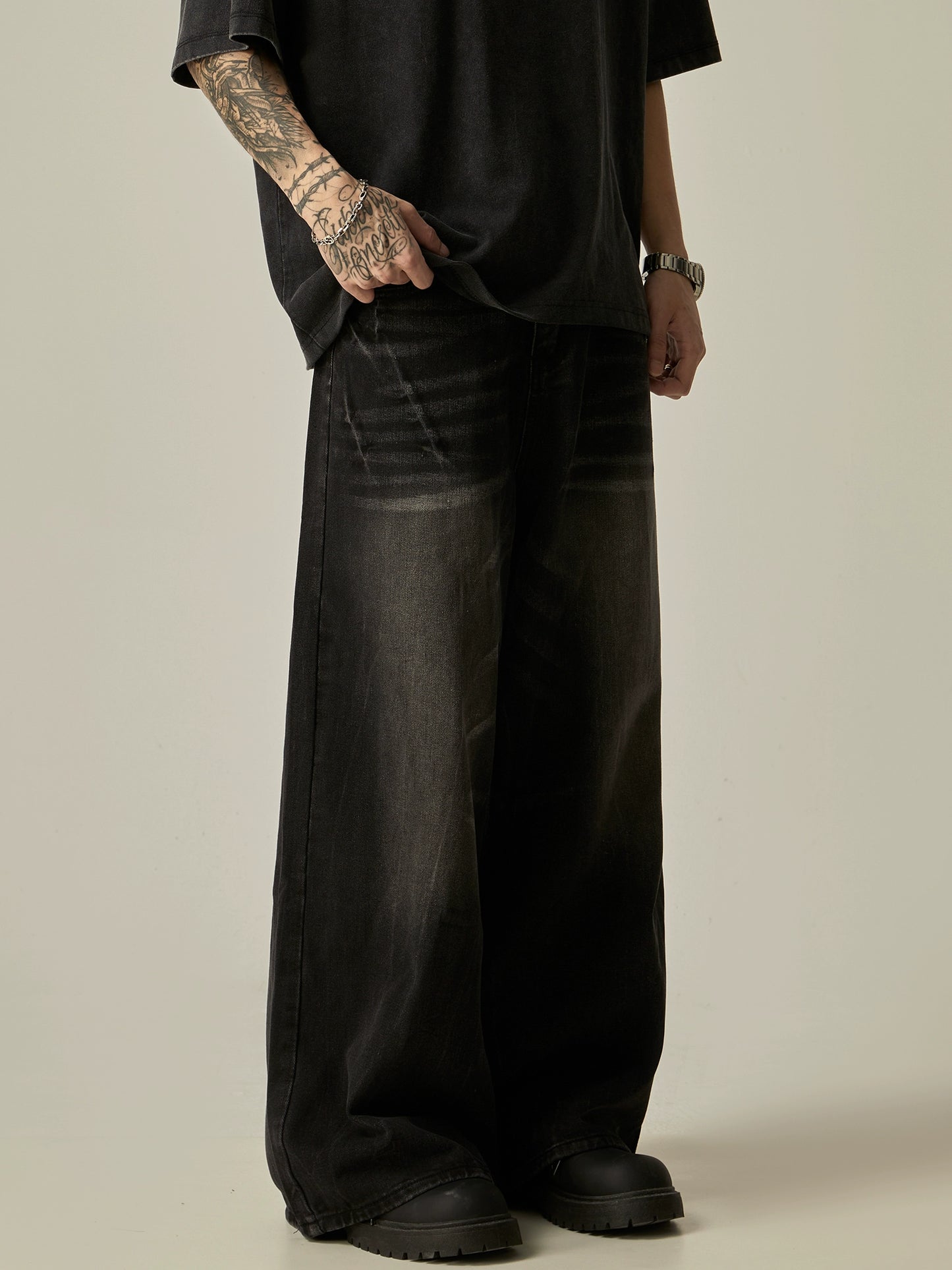 Wide-Leg Straight Denim Jeans WN7764