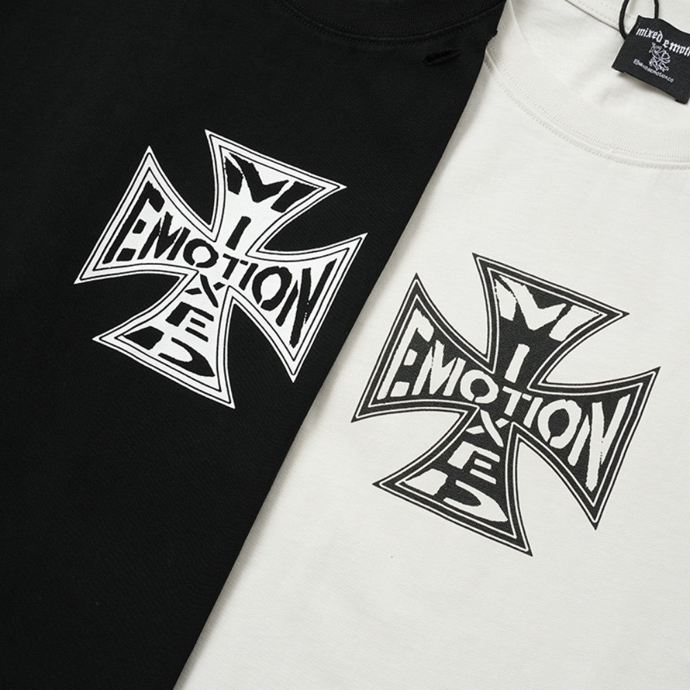 Damage Cross Graphic Short Sleeve T-Shirt WN28008