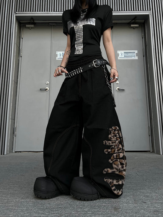 Embroidery Leopard Fuzzy Curved Wide Leg Denim Jeans WN24232