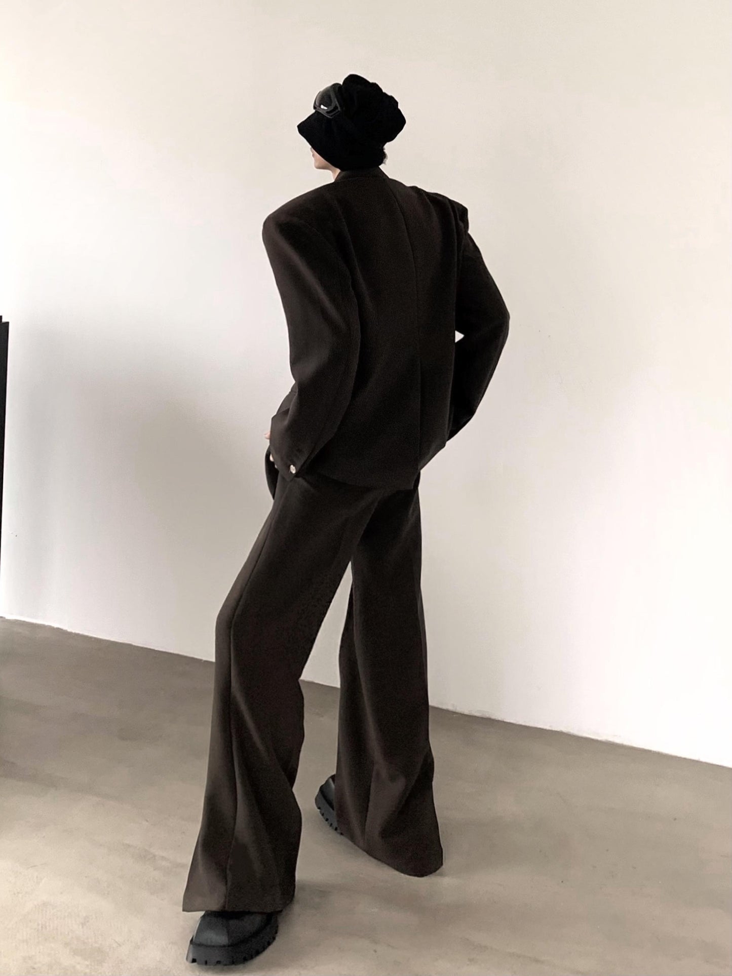 Shoulder-pad Tailored Jacket & Wide Leg Trousers Setup WN15409