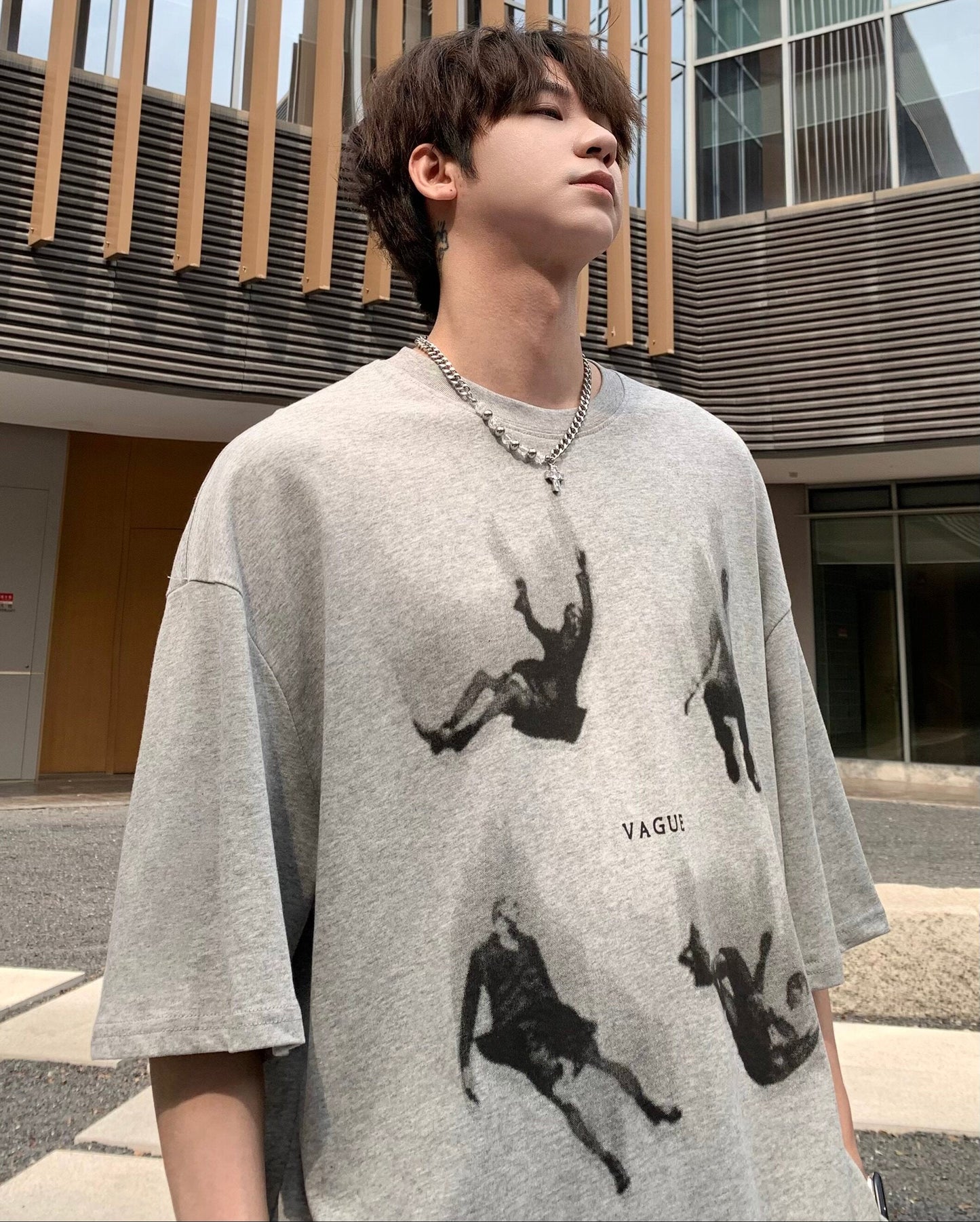 Falling Portrait Print Oversize Short Sleeve T-Shirt WN25241
