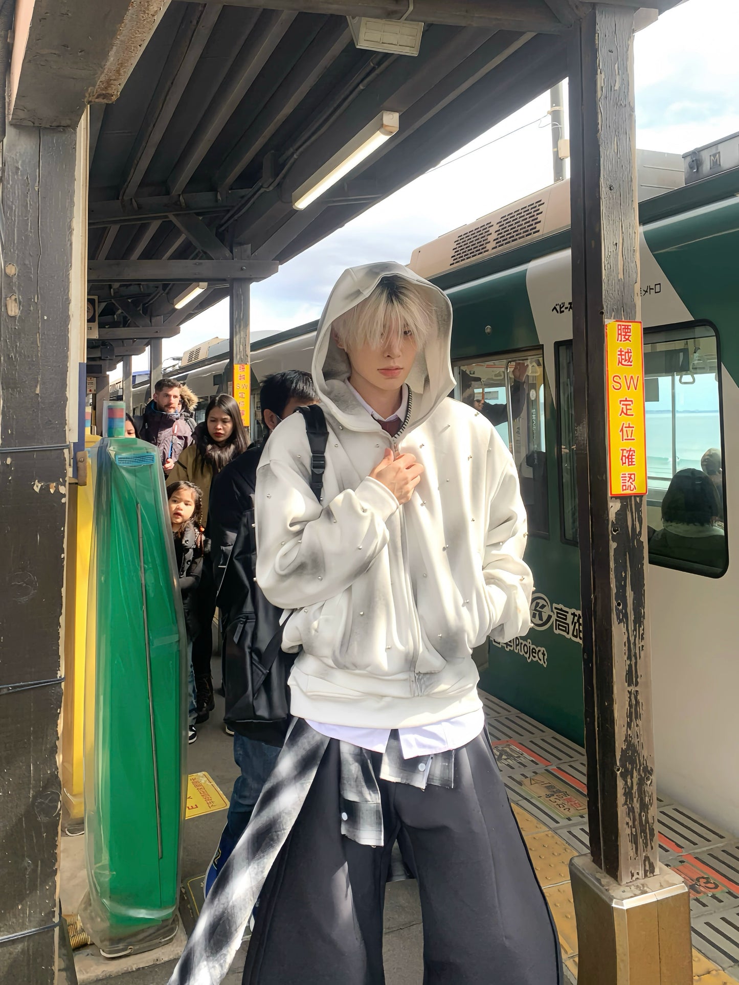 Washed Studs Heavyweight Zipper Hoodie WN19897