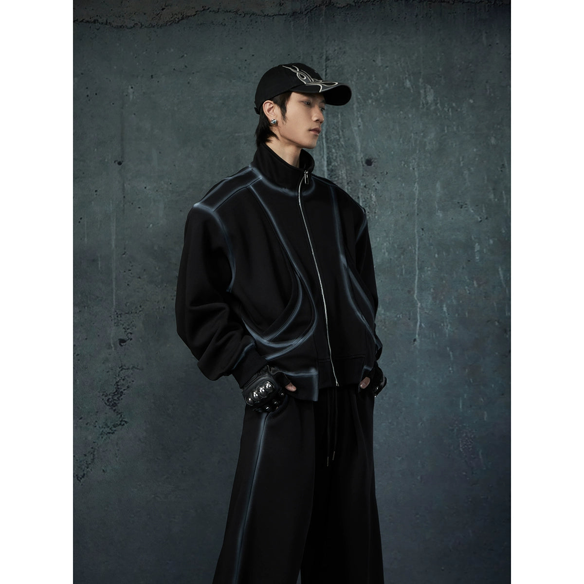 Spray Paint Line Stand Neck Jacket & Curved Sweatpants Setup WN13420