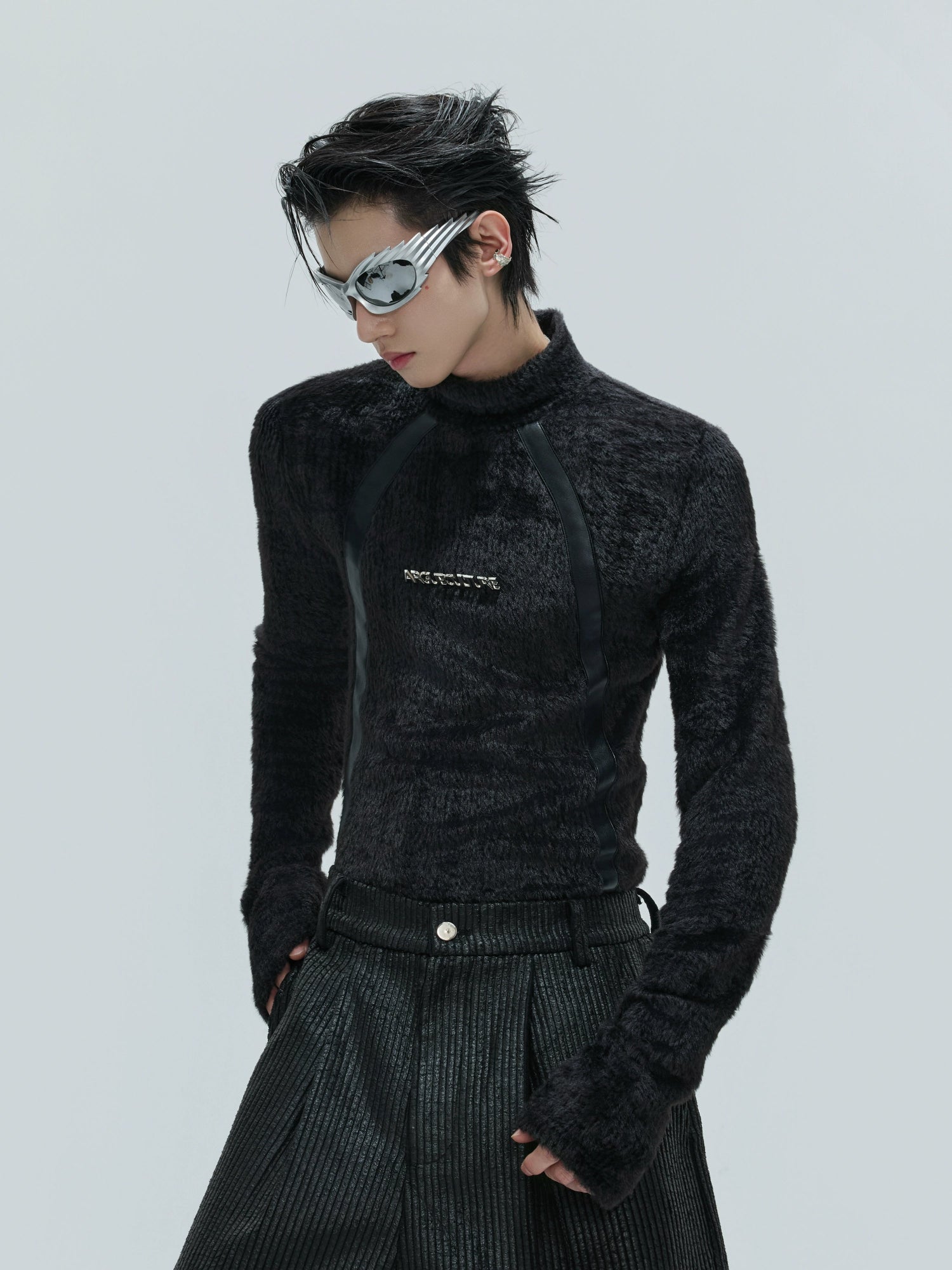 Deconstructed Furry High-Neck Slim Fit Sweatshirt WN21747 – WONDER 