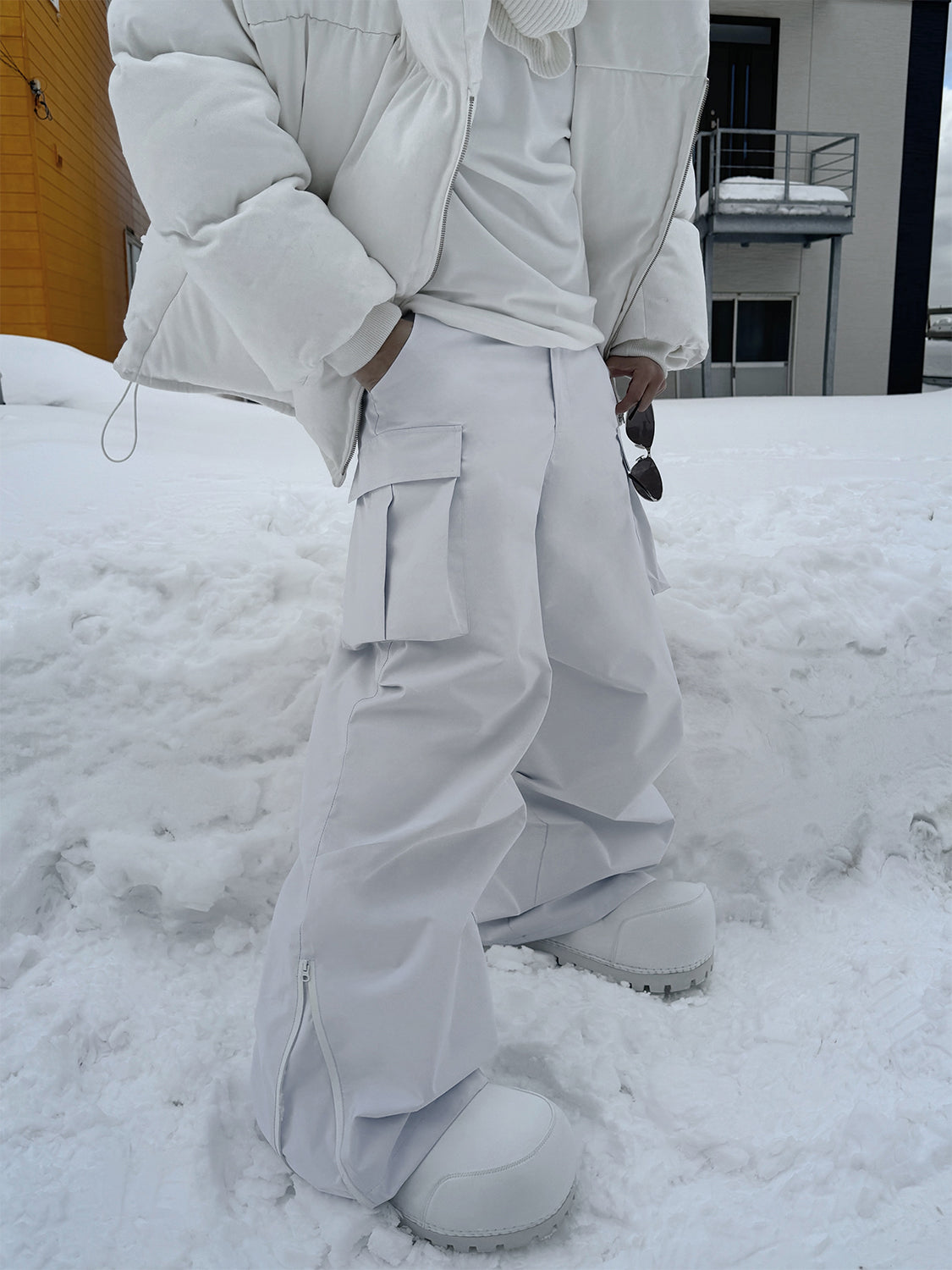 Water-Resistant Pleats Pocket Design Cargo Pants WN15162