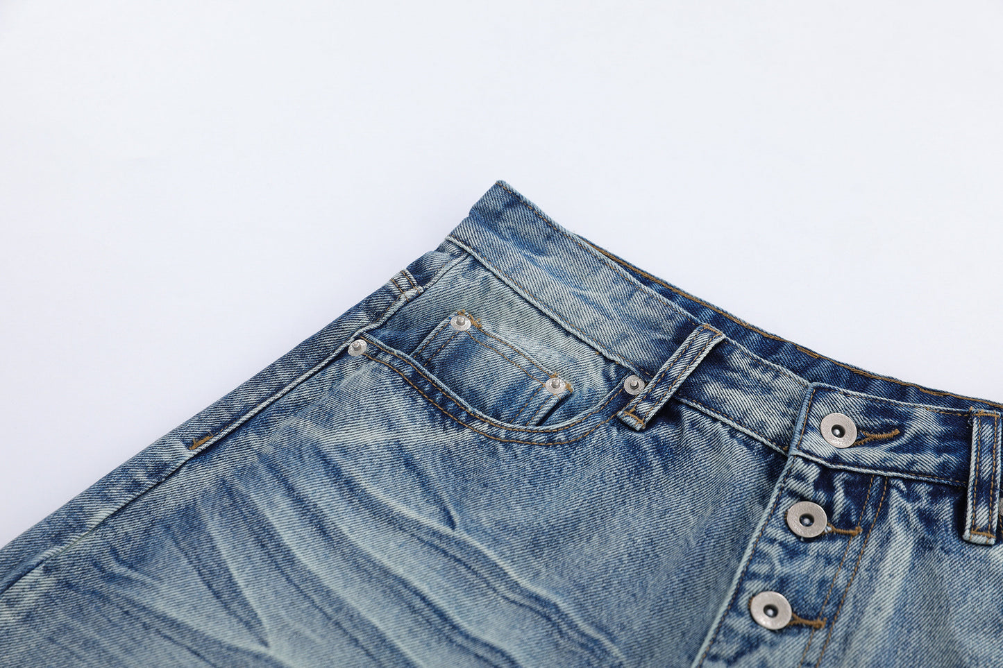 Washed Whisker Wide Leg Curved Half Denim Jeans WN25469