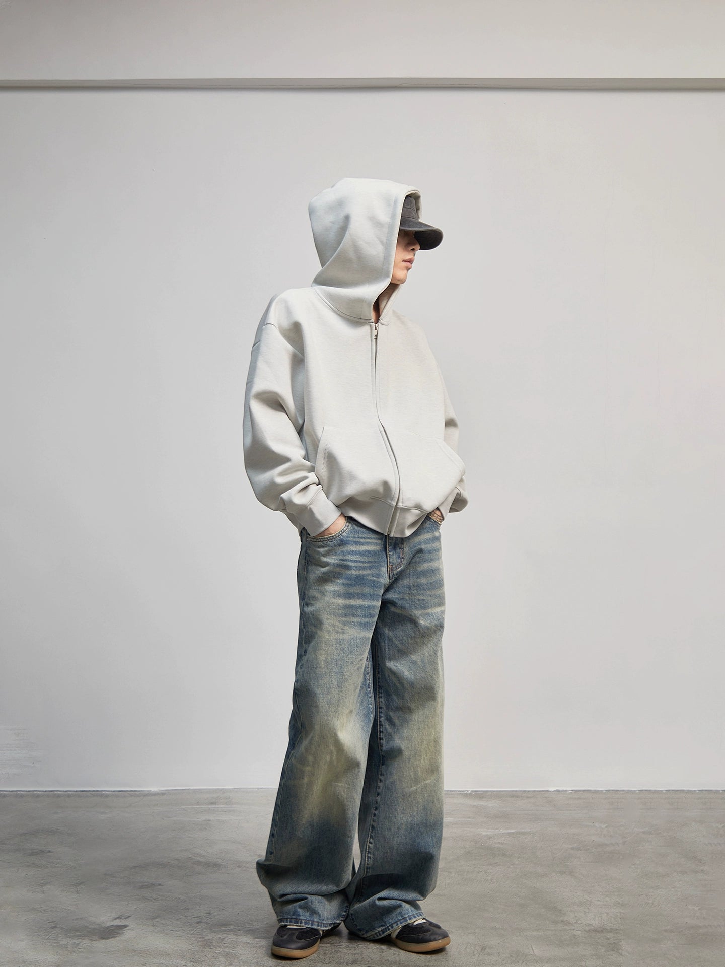 Plain Zip-Up Oversize Hoodie WN21184