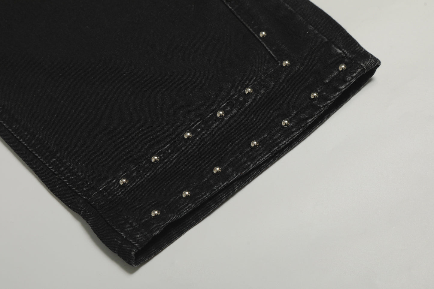 Washed Studs Detail Wide Leg Denim Jeans WN25403