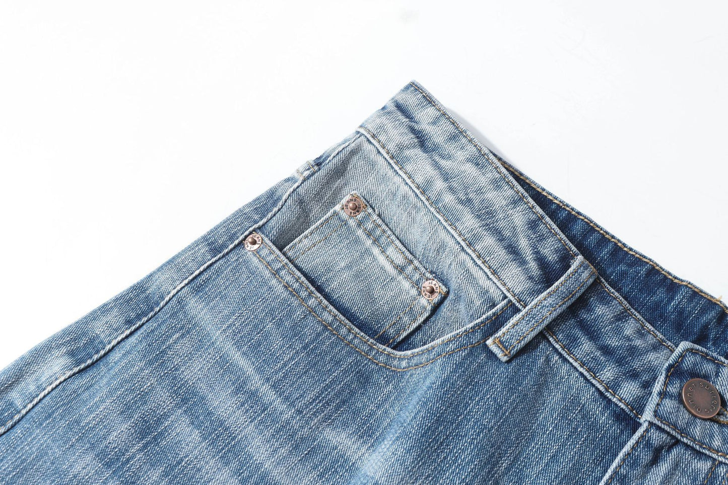 Damage Whisker Washed Wide Leg Denim Jeans WN25948