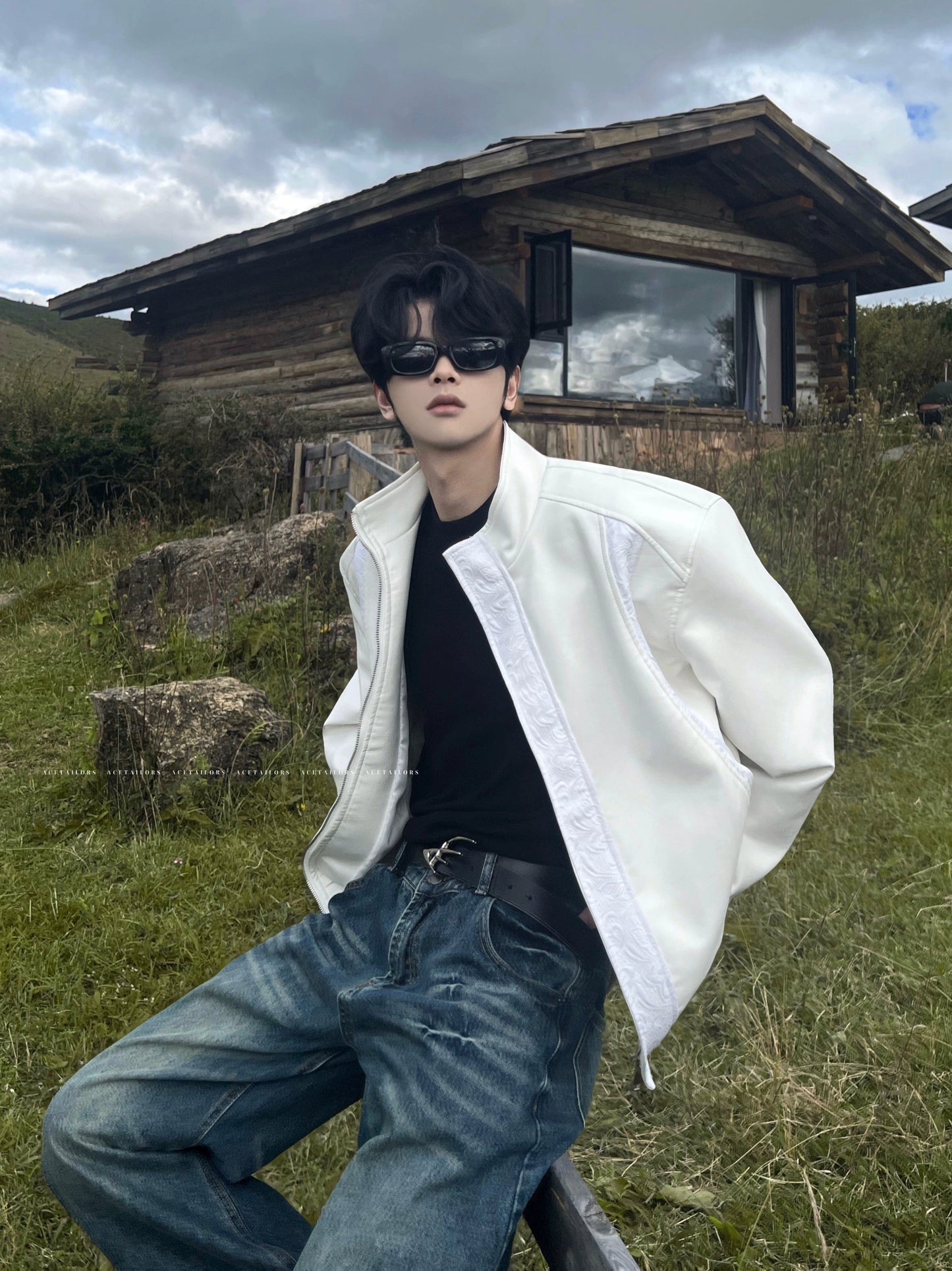 Jacquard Embroidery Short PU Leather Jacket WN21959