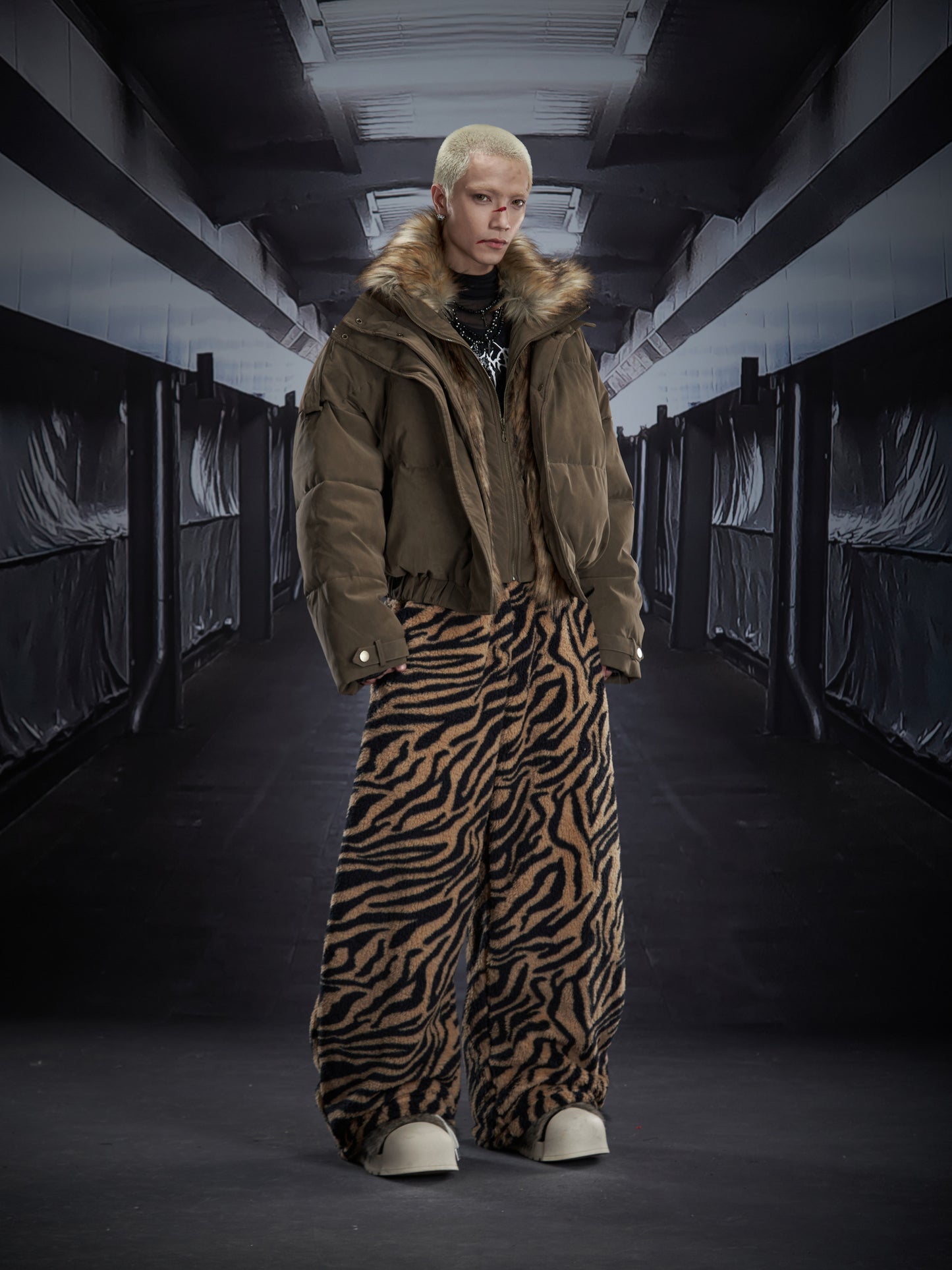 Fake Fur Collar Short Puffer Jacket WN22801