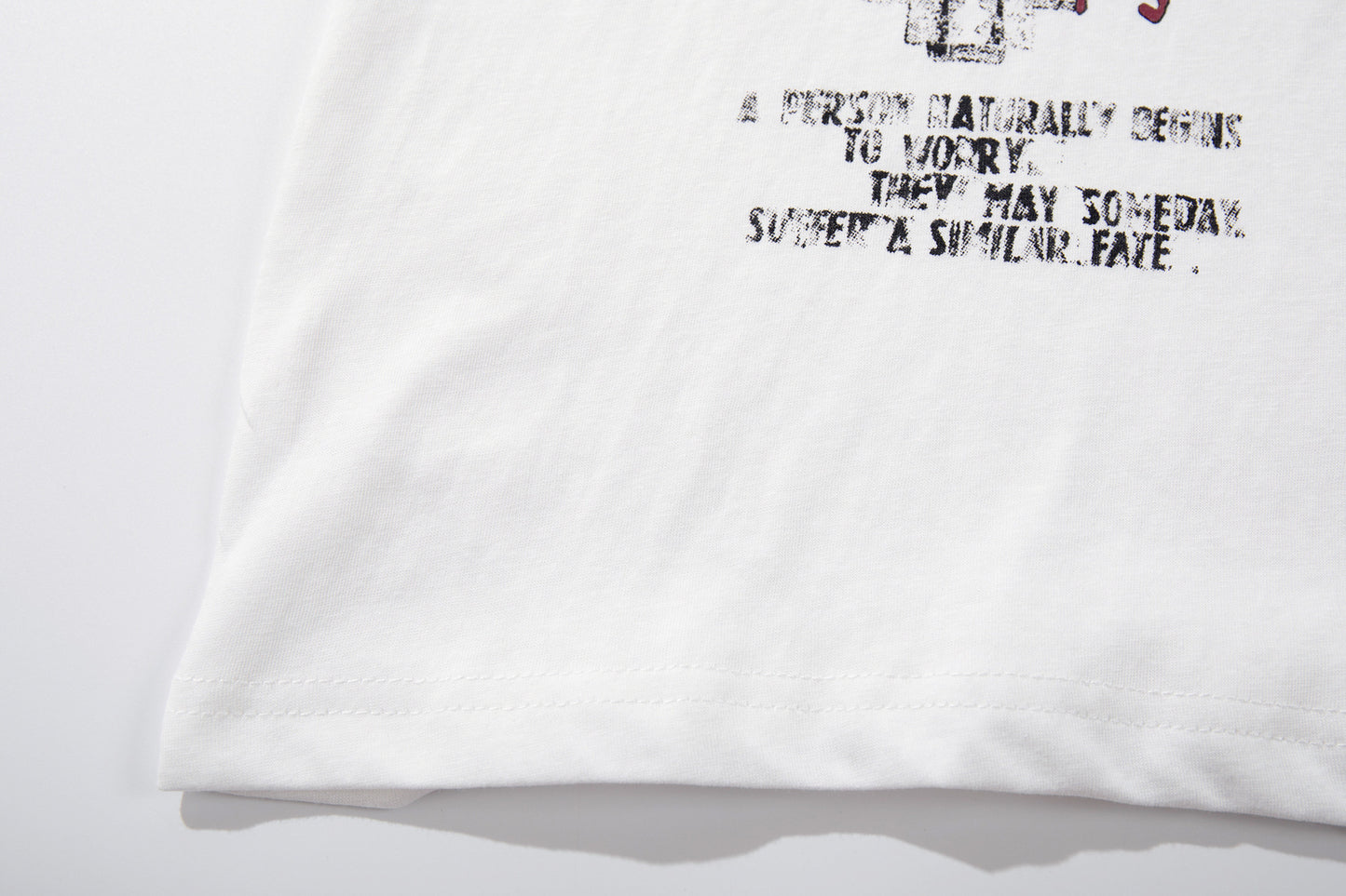 High-Neck Graphic Print Cotton Short Sleeve T-Shirt WN25578
