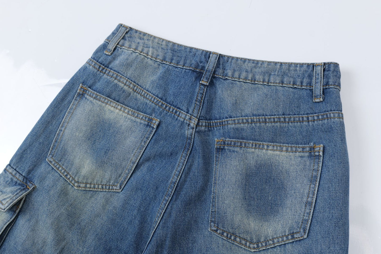 Washed Multi Pocket Cargo Denim Half Jeans WN26123