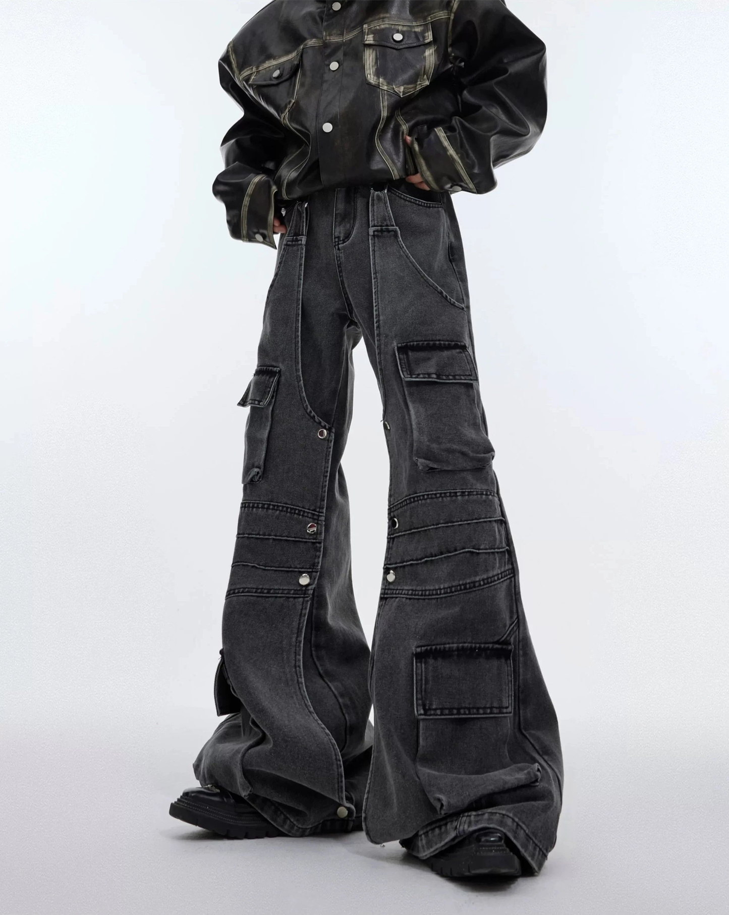 Large Pocket Design Loose Fitting Wide Leg Denim Jeans WN4011