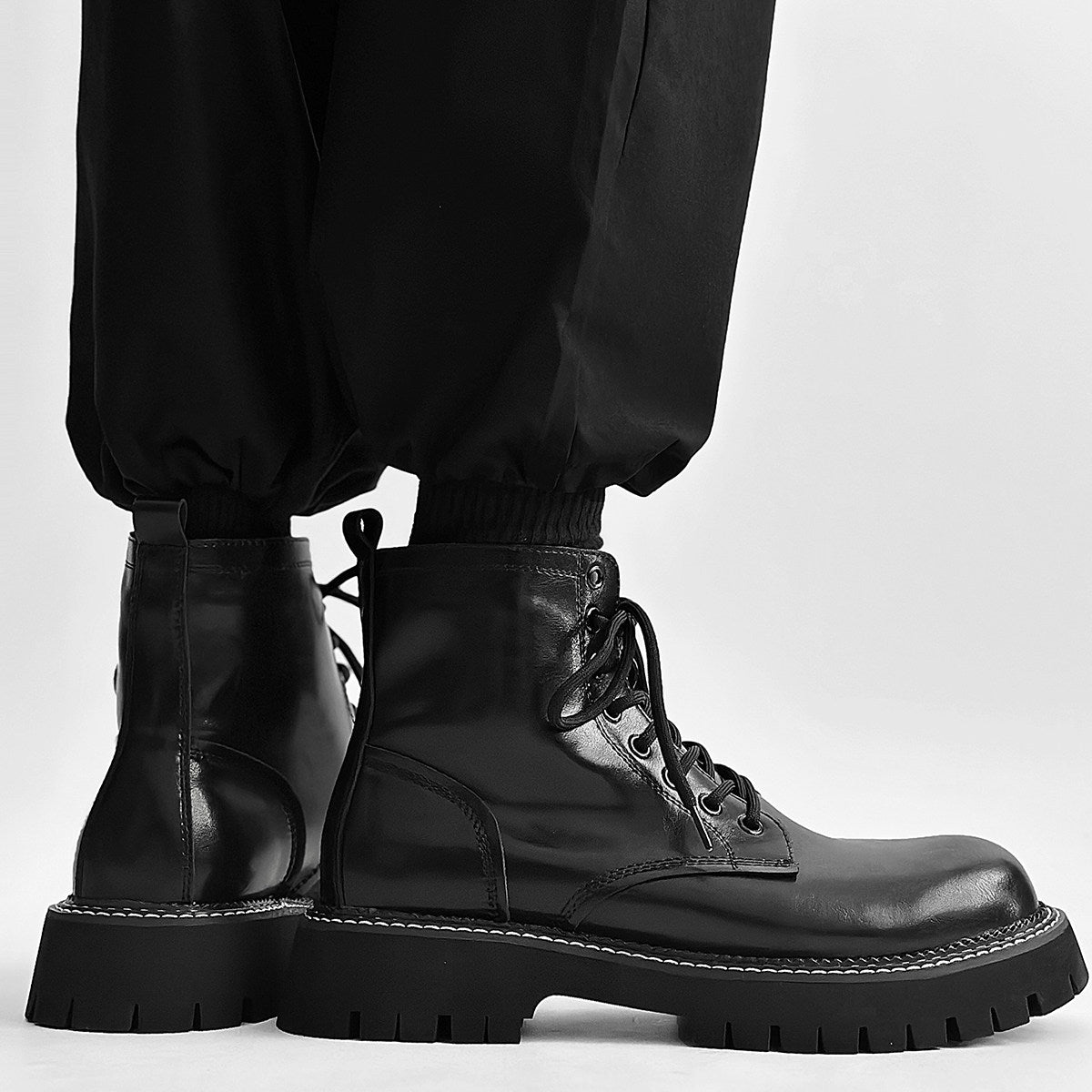 Chunky Lug Sole Platform Lace-Up Boots WN24555