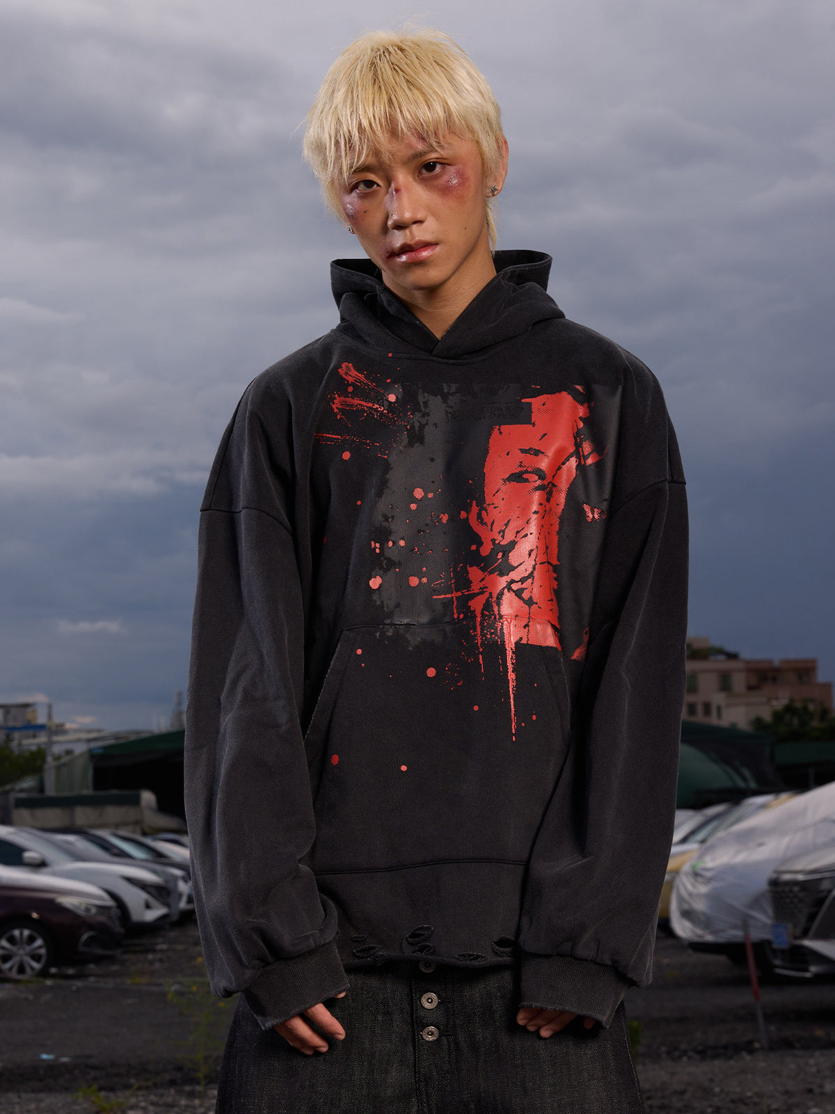 Oversize Paint Splatter Stud Pullover Hoodie WN27135