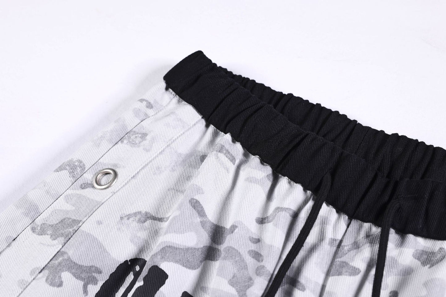 Camouflage Letter Print Cargo Pants WN26150