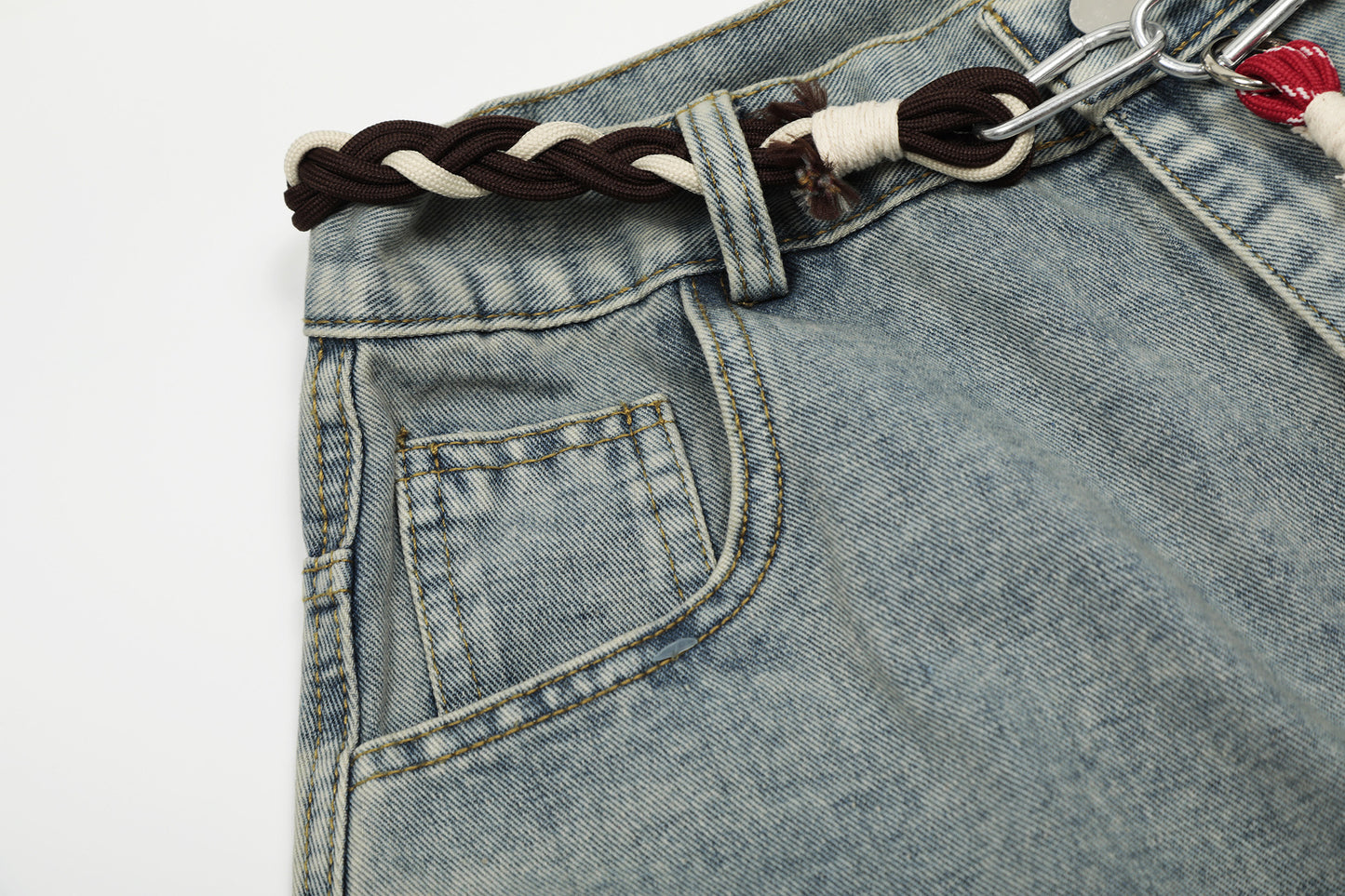 Belt Curved Wide Leg Denim Jeans WN25756