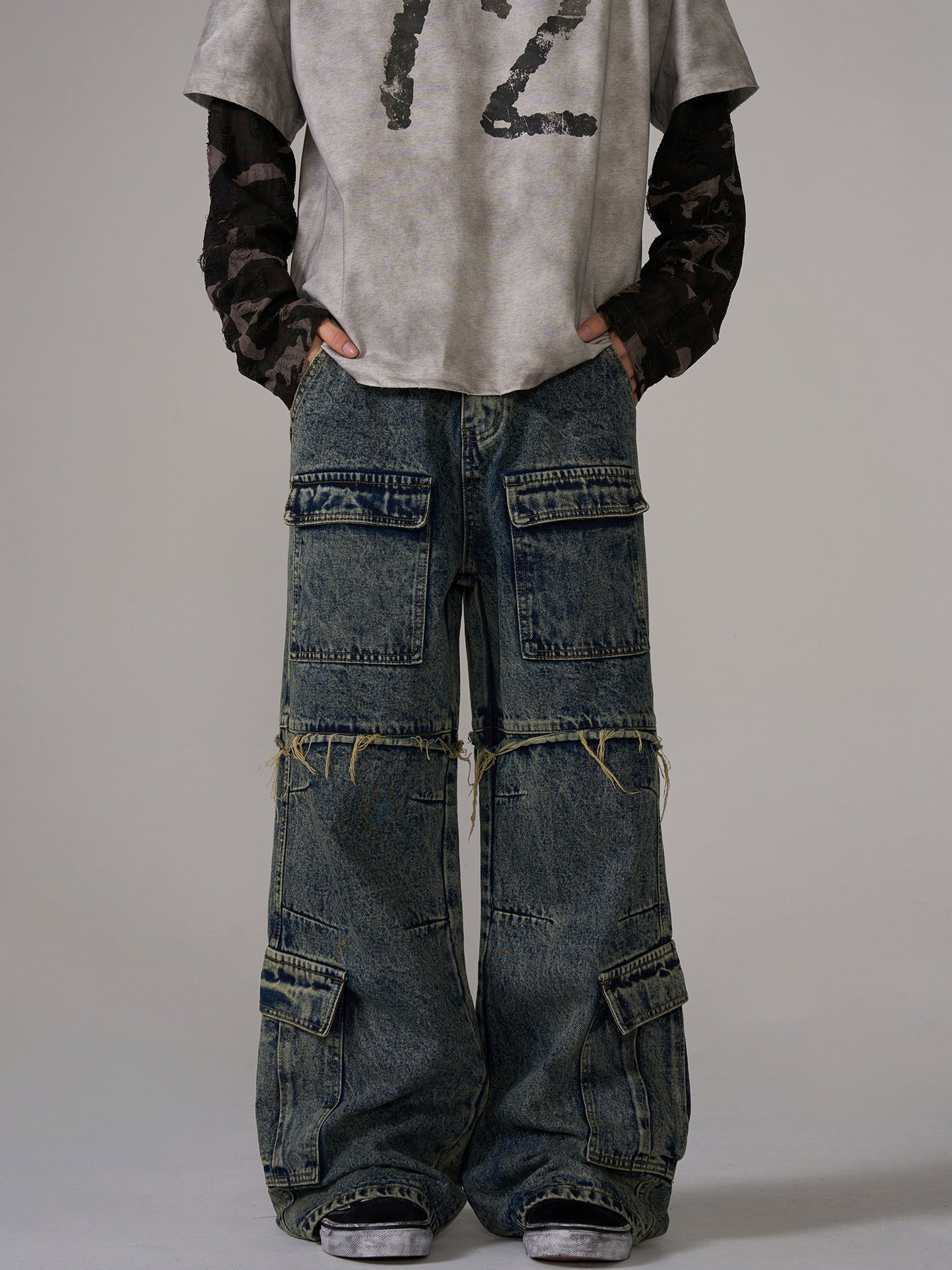 Patchwork Multi-Pocket Wide-Leg Cargo Denim Jeans WN10651