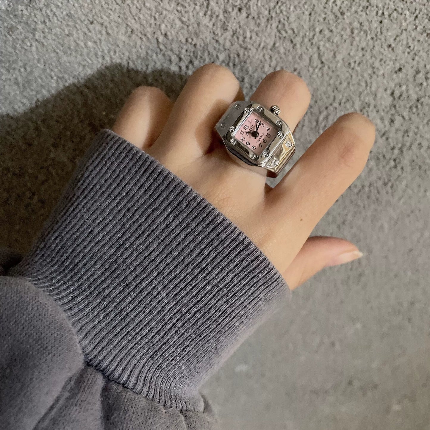 Mini Finger Watch Ring WN21149-K2