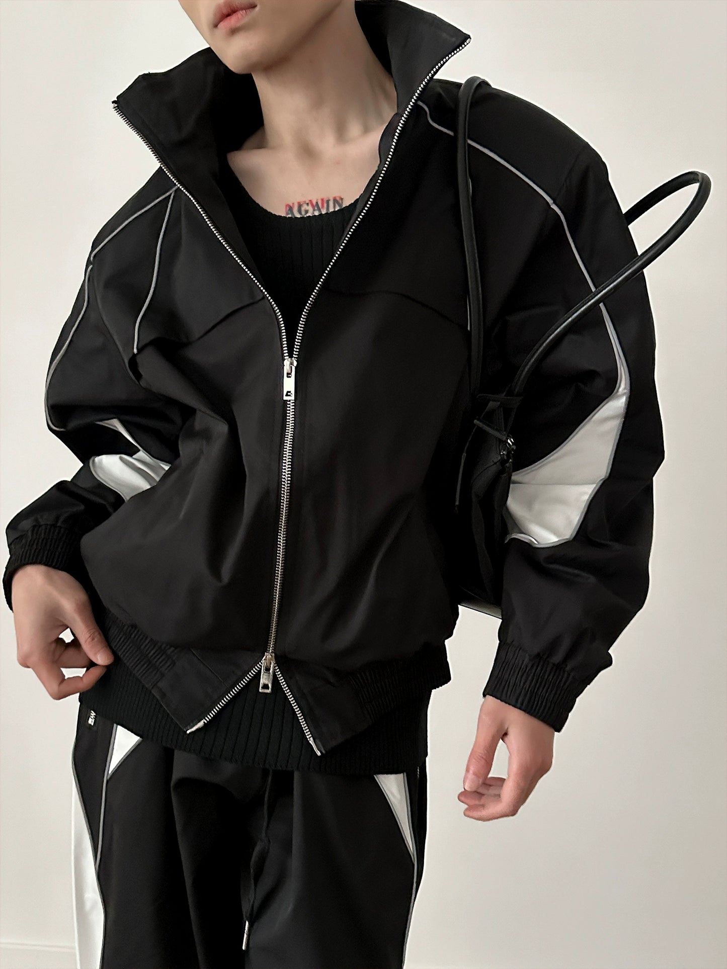 Splicing Reflective Stand Neck Zipper Jacket & Contrast Sporty Pants Setup WN8873